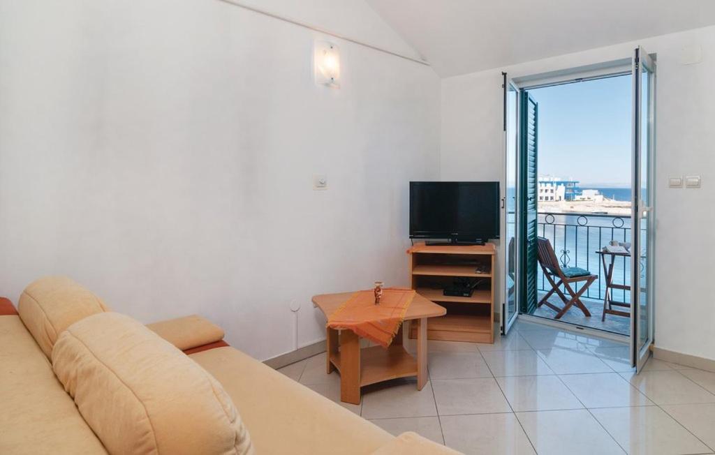 Direct At Sea Apartment Postira Exterior photo