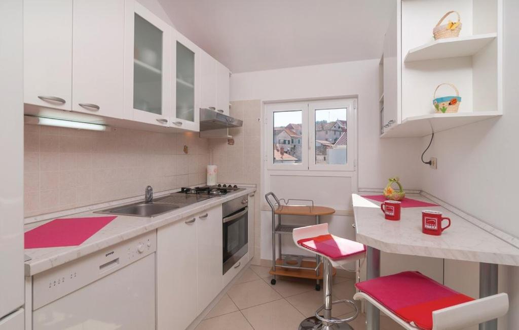 Direct At Sea Apartment Postira Exterior photo